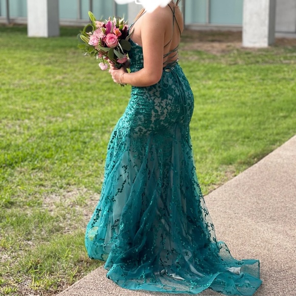 ellie wilde prom dress, size 4 - Picture 1 of 4